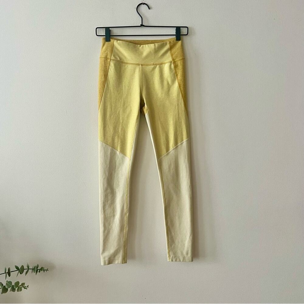 Outdoor Voices Tri-Tone Colorblock Leggings in Ochre Yellow